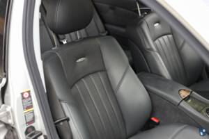 Image 27/72 of Mercedes-Benz E 55 AMG (2002)