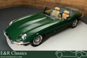 Image 1/19 of Jaguar E-Type (1970)