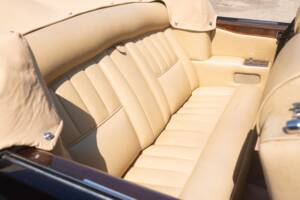 Immagine 18/46 di Rolls-Royce Corniche I (1981)
