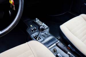 Image 10/25 of Ferrari Dino 308 GT4 (1975)