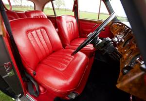 Image 16/50 of Bentley S 2 (1960)