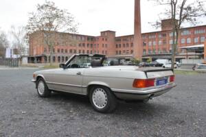 Image 29/29 of Mercedes-Benz 500 SL (1986)