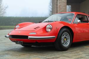 Image 13/50 of Ferrari Dino 246 GT (1971)