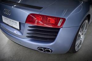 Immagine 32/96 di Audi R8 (2008)