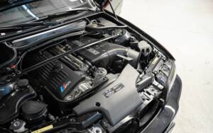 Imagen 50/50 de BMW M3 CSL (2004)