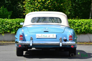 Image 20/50 of Mercedes-Benz 190 SL (1961)