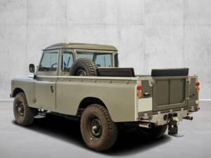 Bild 3/49 von Land Rover 109 (1982)