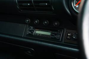 Image 29/60 of Porsche 911 Targa (1996)