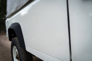 Bild 55/98 von Land Rover Defender 110 Td5 (1999)