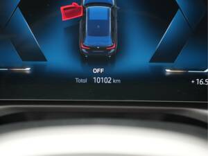 Image 48/50 of BMW 330i xDrive Touring (2025)