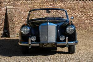 Imagen 5/50 de Mercedes-Benz 220 S Cabriolet (1956)