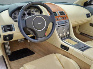 Afbeelding 20/24 van Aston Martin DB 9 Volante (2006)