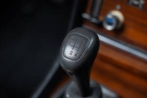 Image 18/38 of Mercedes-Benz 350 SL (1973)