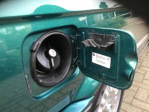 Image 17/20 of BMW 320i (1992)