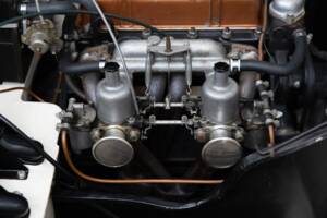 Image 44/50 of Triumph Herald 1200 (1967)