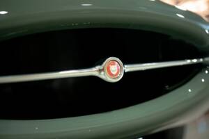 Image 8/50 de Jaguar Type E 4.2 (1966)