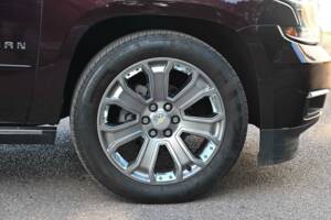 Image 10/50 of Chevrolet Suburban (2017)