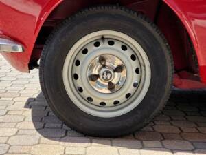 Image 21/45 of Alfa Romeo Giulia GT 1300 Junior (1973)