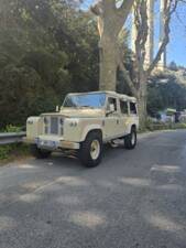 Bild 34/57 von Land Rover 110 (1989)