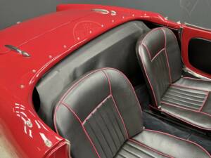 Image 35/50 of Alfa Romeo Giulietta Spider Veloce (1959)