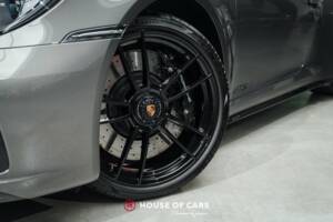 Image 11/25 of Porsche 911 Carrera 4 GTS (2022)