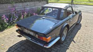 Image 3/100 of Triumph TR 6 PI (1971)