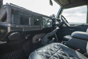 Bild 39/50 von Land Rover Defender 110 (2005)