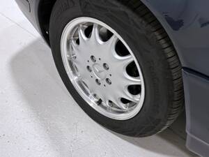 Bild 14/32 von Mercedes-Benz SL 500 (1997)