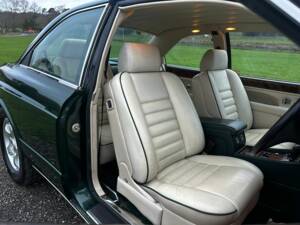 Bild 37/55 von Bentley Continental R (1992)