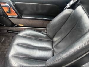 Image 27/49 de Mercedes-Benz 500 SL (1990)