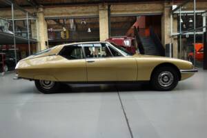 Image 7/32 de Citroën SM injection (1973)