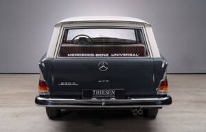 Bild 11/31 von Mercedes-Benz 230 S Universal (1967)