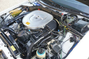 Image 13/50 of Mercedes-Benz 560 SEC (1987)
