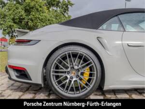 Obraz 14/50 pojazdu Porsche 911 Turbo S (2023)