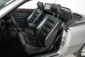 Image 9/39 of Mercedes-Benz 300 CE-24 (1992)