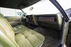Bild 12/34 von Lincoln Continental Mark IV (1975)