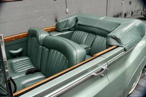 Image 34/50 de Bentley S3 Mulliner Park Ward DHC (1963)