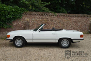Afbeelding 8/50 van Mercedes-Benz 280 SL (1981)