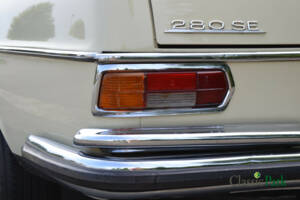 Image 19/49 of Mercedes-Benz 280 SE 3,5 (1972)