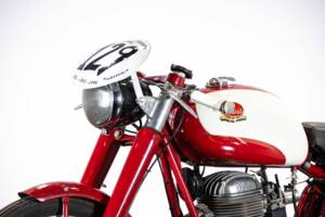 Bild 42/50 von Mondial 175 Turismo Veloce (1956)