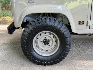 Bild 10/44 von Land Rover Defender 90 Td5 (1999)