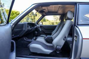 Image 33/50 of Ford Capri 2,8i (1987)