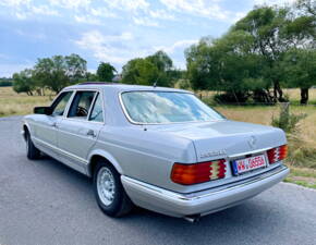 Image 4/24 of Mercedes-Benz 500 SEL (1982)