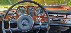 Image 7/44 of Mercedes-Benz 220 SE b (1962)