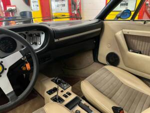 Bild 9/17 von Ferrari Dino 308 GT4 (1977)