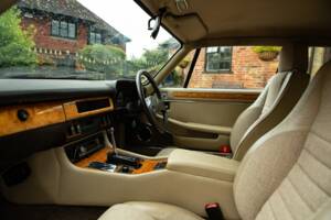 Immagine 36/40 di Jaguar XJ-S 3.6 (1988)