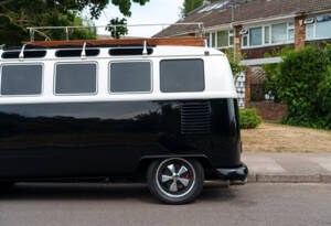 Image 13/29 of Volkswagen T1 Samba (1965)