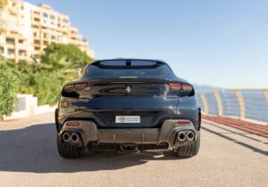 Image 2/21 of Ferrari Purosangue V12 (2025)