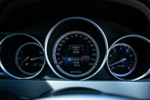 Image 16/33 of Mercedes-Benz C 63 AMG "Edition 507" (2013)