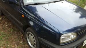 Image 42/50 of Volkswagen Golf III Cabrio 1.6 (1996)